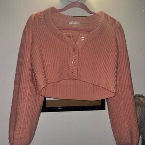 Cute warm cardigan! Worn one. Very good condition. No stains or tears.